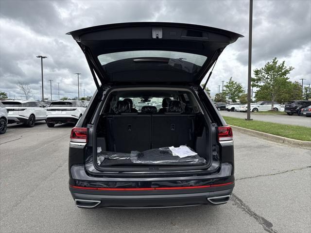 new 2025 Volkswagen Atlas car, priced at $38,274