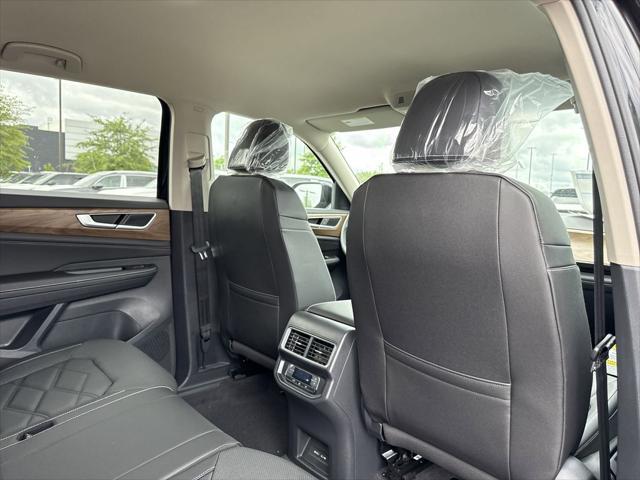 new 2025 Volkswagen Atlas car, priced at $38,274