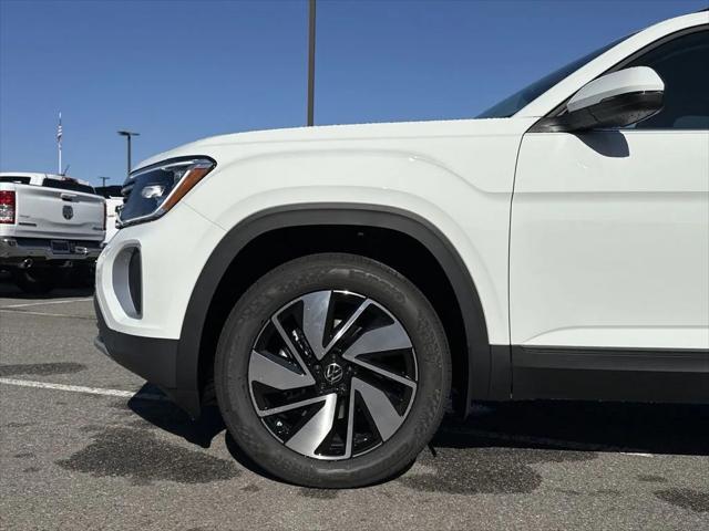 new 2024 Volkswagen Atlas car, priced at $38,265