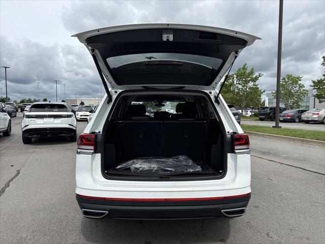new 2025 Volkswagen Atlas car, priced at $38,274