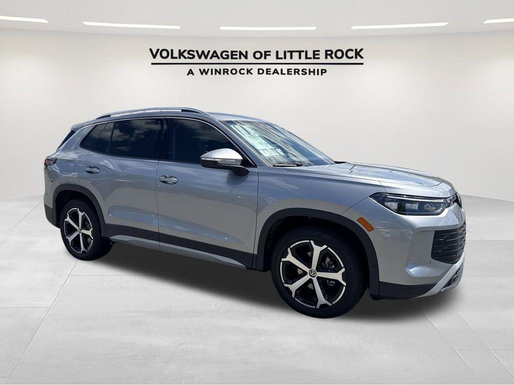 new 2025 Volkswagen Tiguan car, priced at $33,000