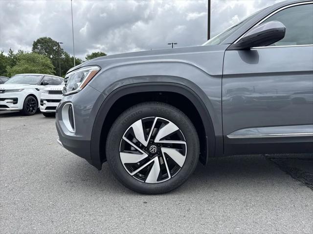 new 2025 Volkswagen Atlas car, priced at $48,072