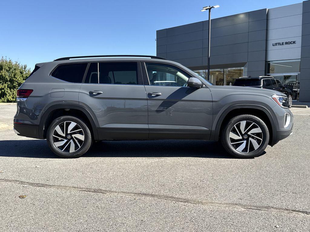 new 2026 Volkswagen Atlas car, priced at $48,586