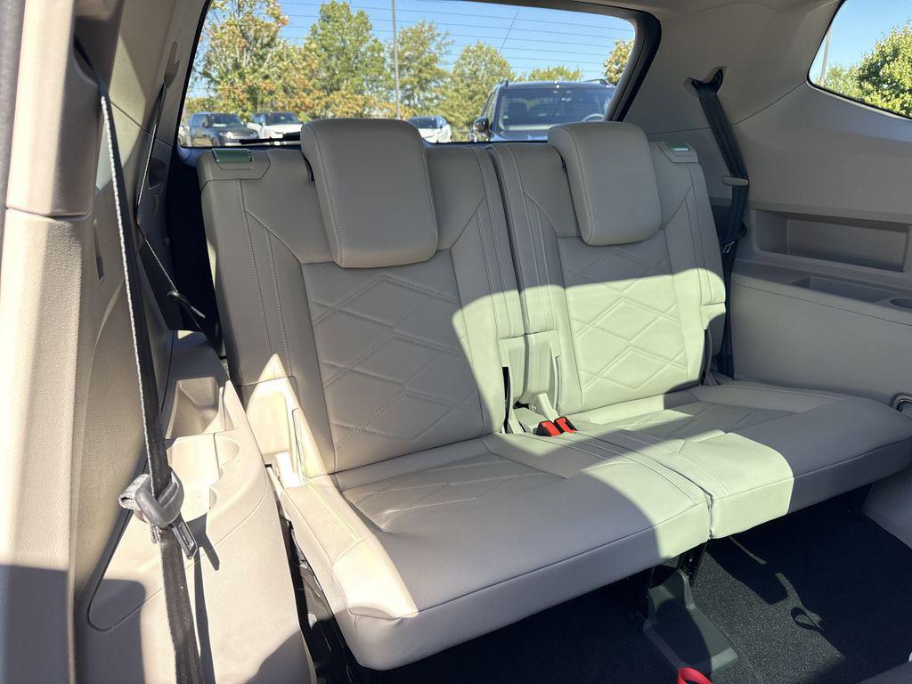 new 2026 Volkswagen Atlas car, priced at $48,586