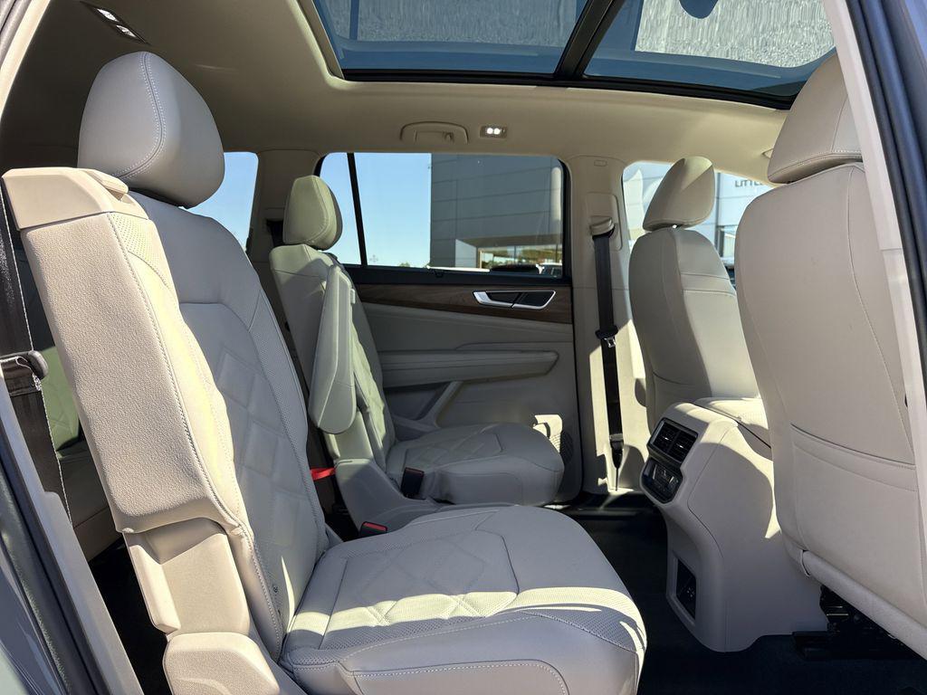 new 2026 Volkswagen Atlas car, priced at $48,586