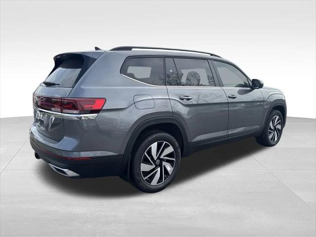 new 2025 Volkswagen Atlas car, priced at $40,697