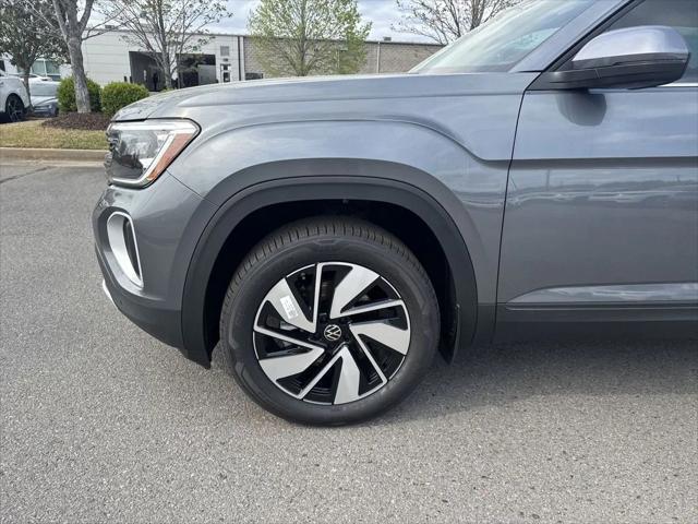 new 2025 Volkswagen Atlas car, priced at $40,697