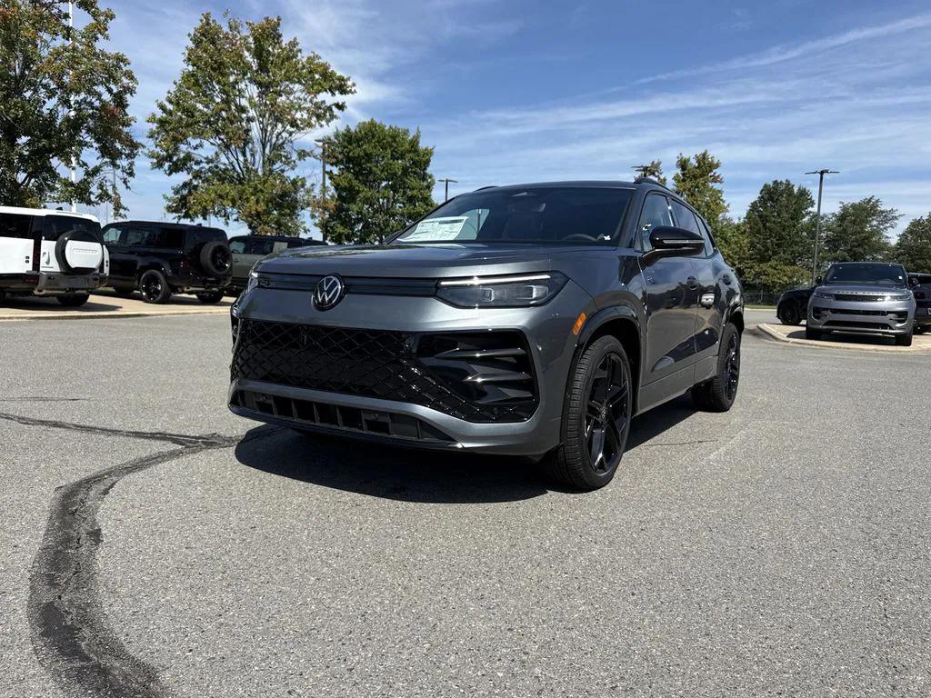 new 2025 Volkswagen Tiguan car, priced at $37,602