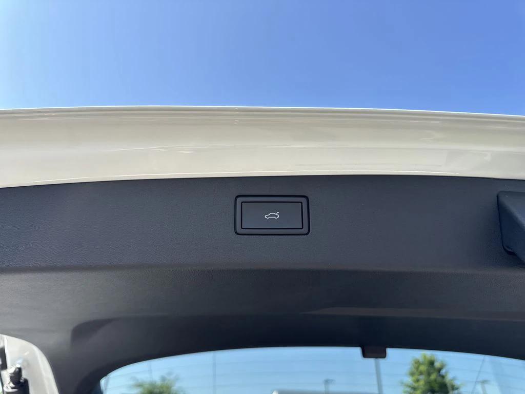 new 2025 Volkswagen Tiguan car, priced at $34,050