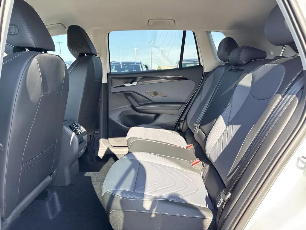 new 2025 Volkswagen Tiguan car, priced at $34,050