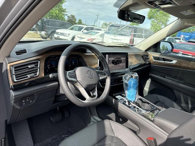 new 2025 Volkswagen Atlas car, priced at $45,475