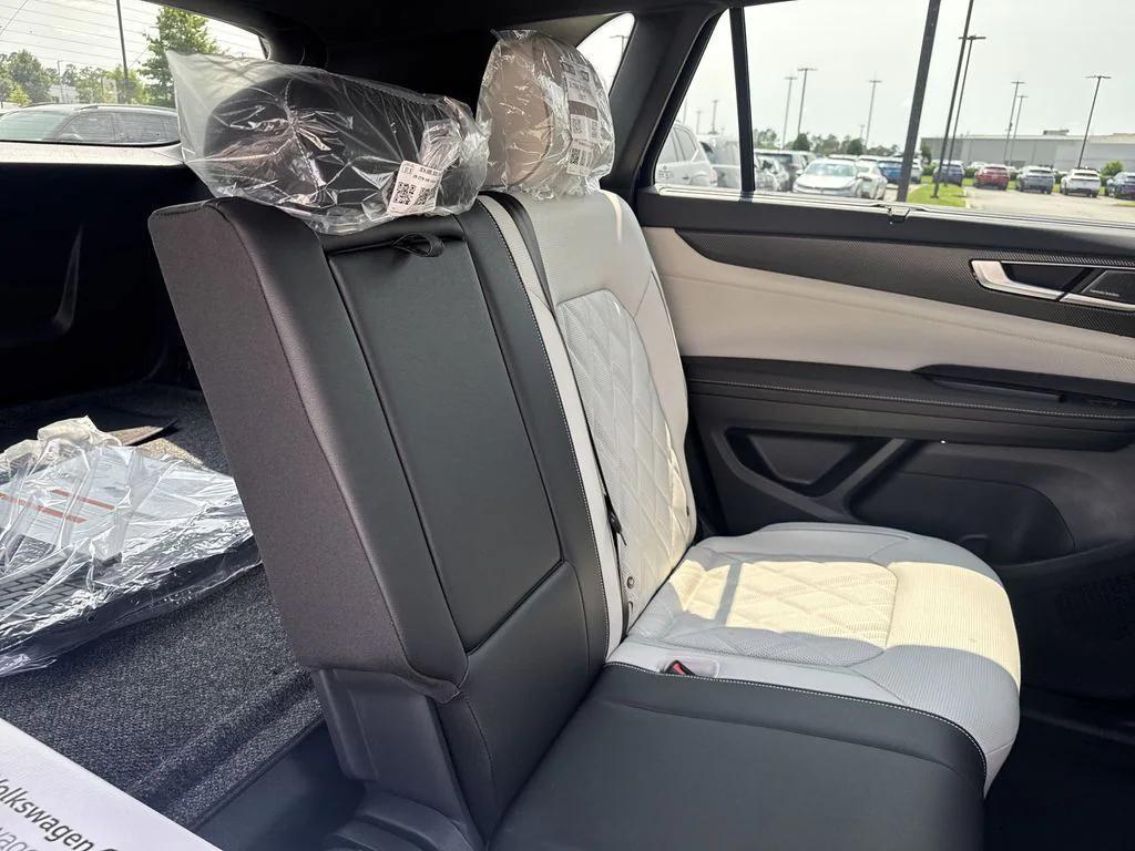 new 2025 Volkswagen Atlas Cross Sport car, priced at $53,503