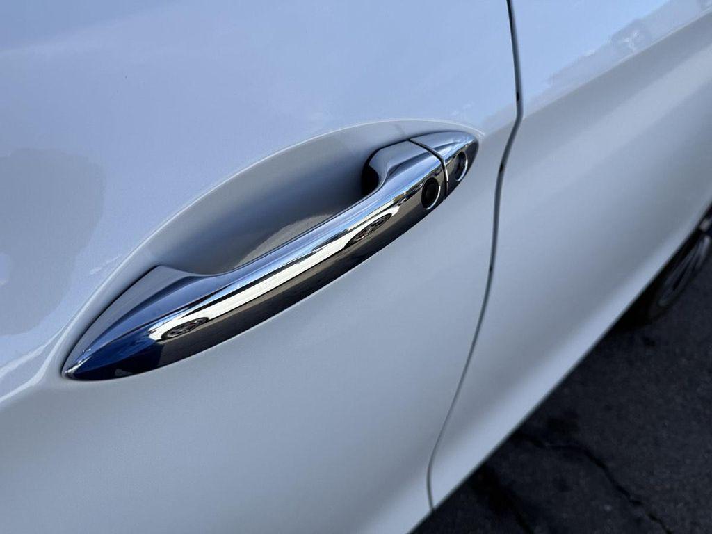 used 2022 Honda Pilot car, priced at $36,910