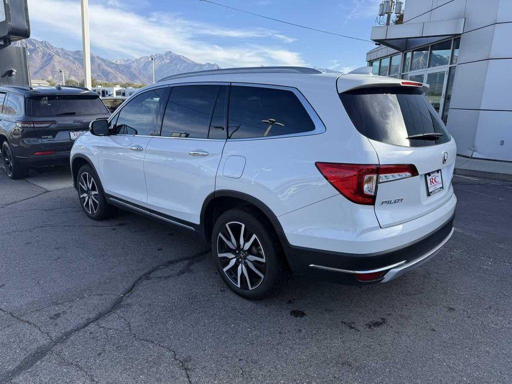 used 2022 Honda Pilot car, priced at $36,910