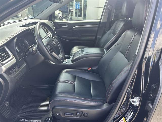 used 2019 Toyota Highlander car, priced at $30,910