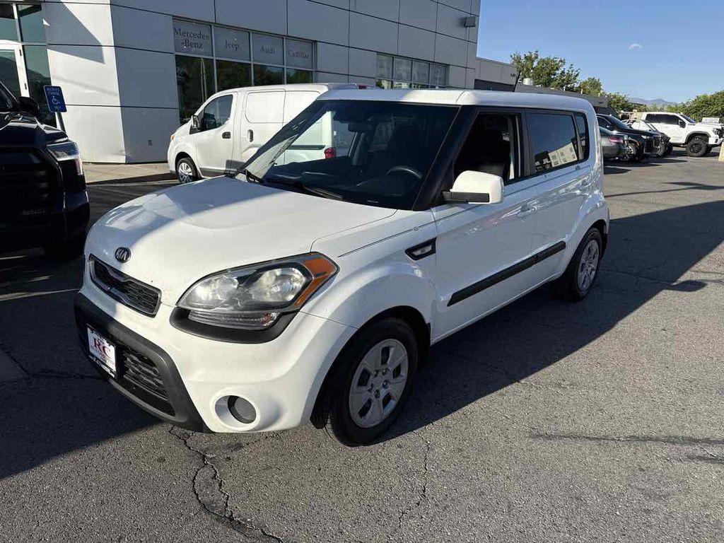 used 2013 Kia Soul car, priced at $4,995