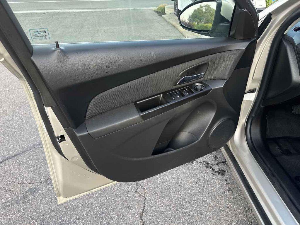 used 2013 Chevrolet Cruze car, priced at $5,710