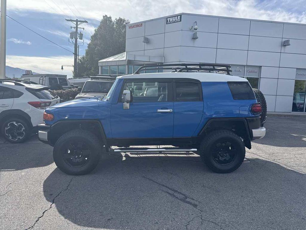 used 2007 Toyota FJ Cruiser car, priced at $11,910