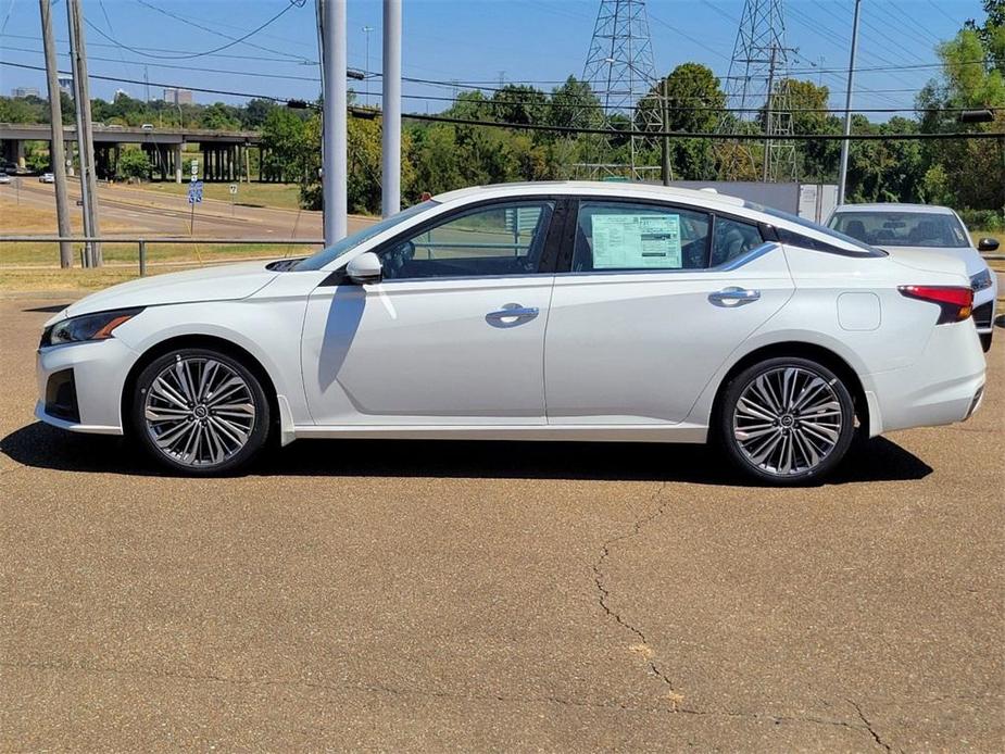 new 2024 Nissan Altima car, priced at $32,996