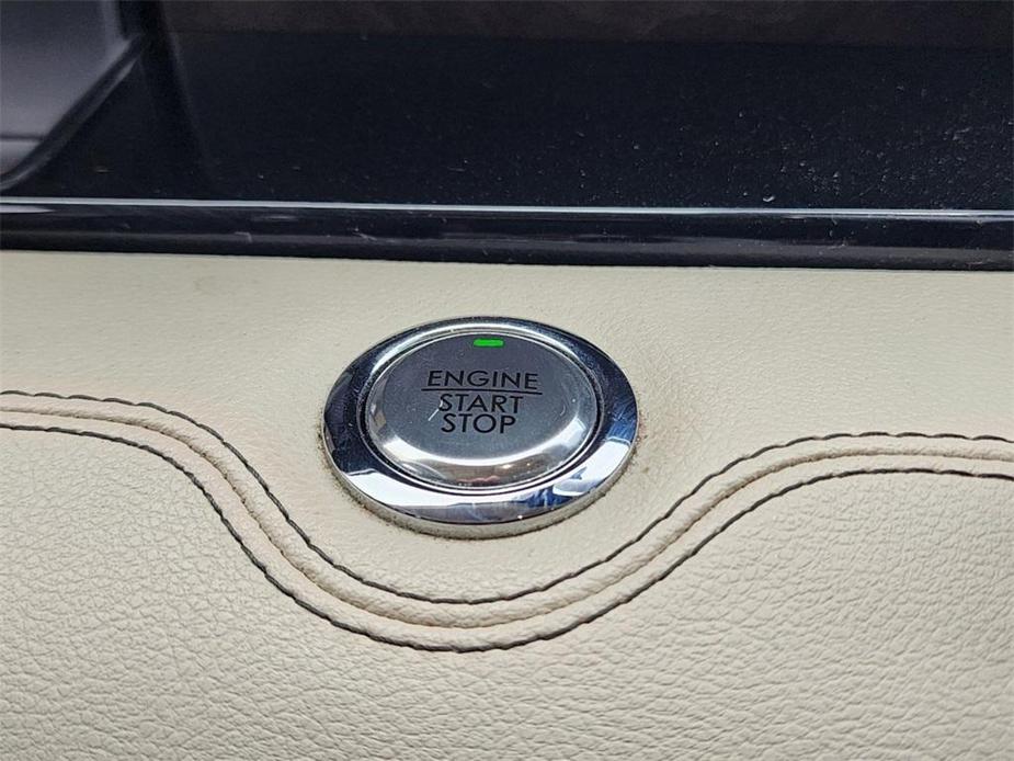 used 2019 Lincoln Navigator car, priced at $37,500