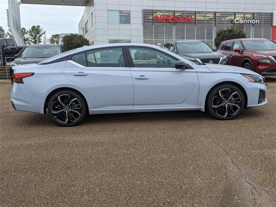 new 2024 Nissan Altima car, priced at $29,767