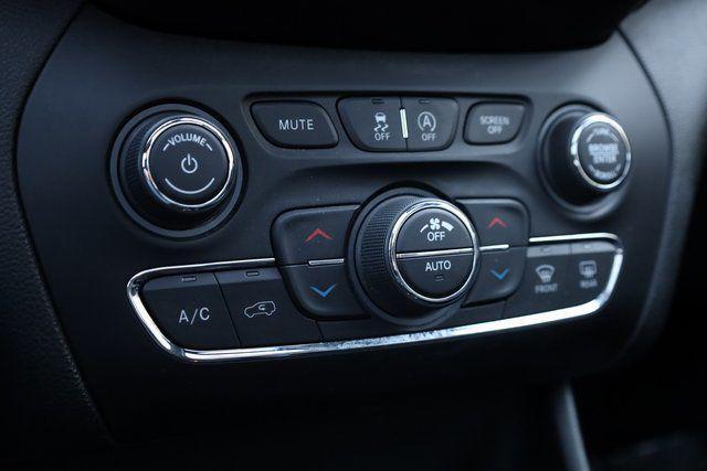 used 2019 Jeep Cherokee car, priced at $15,318