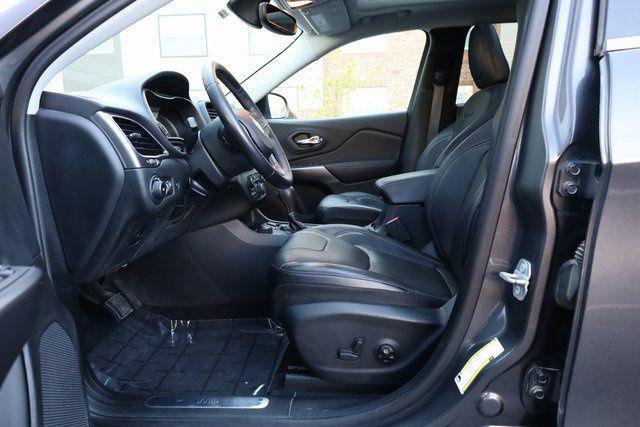 used 2019 Jeep Cherokee car, priced at $15,318