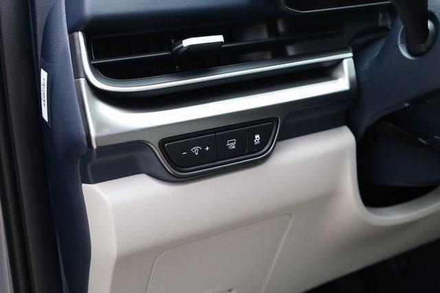 new 2025 Kia Carnival Hybrid car, priced at $51,630