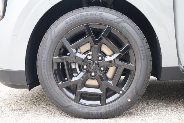 new 2025 Kia Carnival Hybrid car, priced at $51,630
