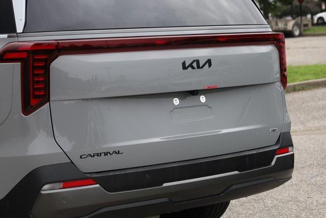 new 2025 Kia Carnival Hybrid car, priced at $51,630