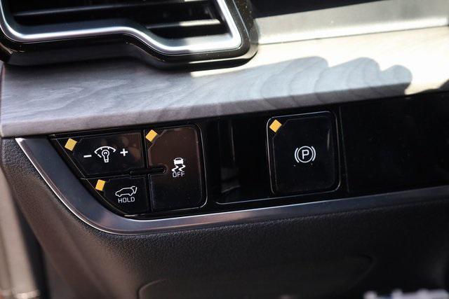 new 2025 Kia Sportage car, priced at $35,814