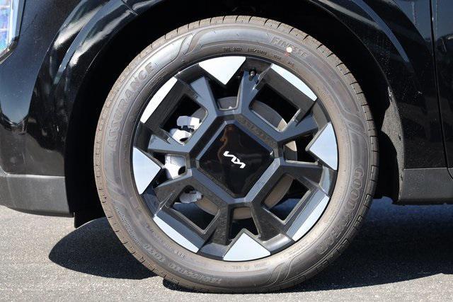 new 2026 Kia Carnival car, priced at $40,244