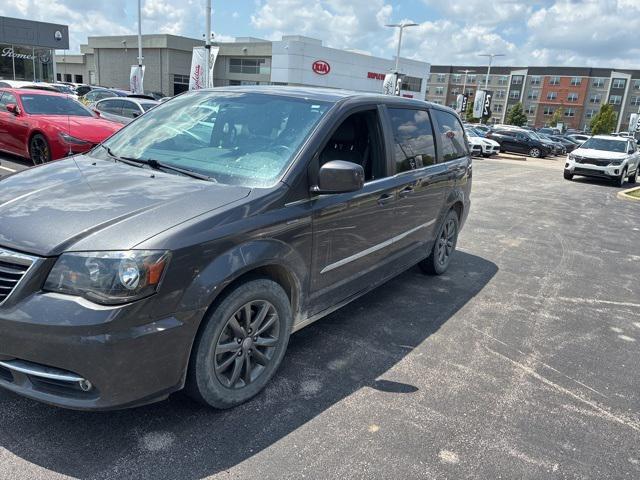 used 2015 Chrysler Town & Country car, priced at $9,970