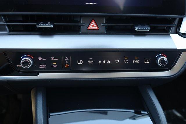 new 2025 Kia Sportage Hybrid car, priced at $33,973