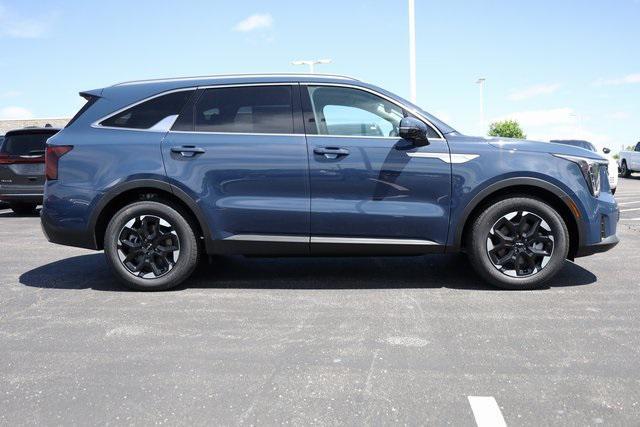 new 2025 Kia Sorento car, priced at $34,909