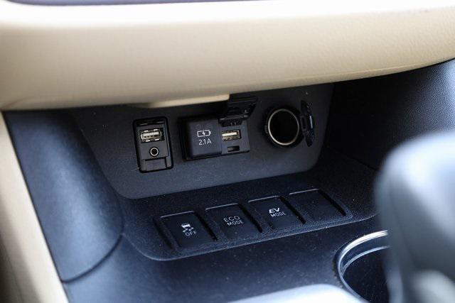 used 2019 Toyota Highlander Hybrid car, priced at $34,358