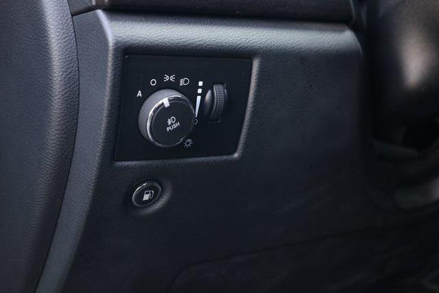 used 2015 Jeep Grand Cherokee car, priced at $12,140