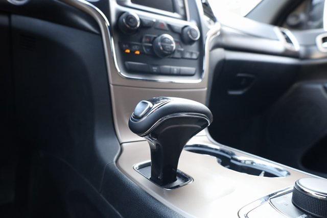 used 2015 Jeep Grand Cherokee car, priced at $12,140