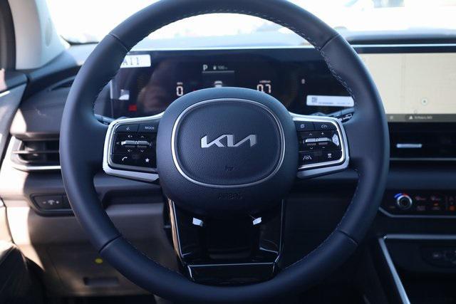 new 2025 Kia Carnival car, priced at $40,569