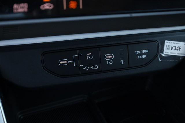 new 2025 Kia Carnival car, priced at $40,569