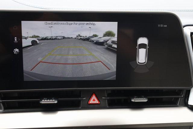 new 2025 Kia Sportage Hybrid car, priced at $32,153
