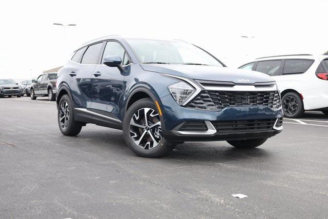 new 2025 Kia Sportage Hybrid car, priced at $32,153
