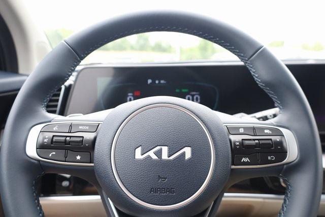 new 2025 Kia Sportage Hybrid car, priced at $32,153