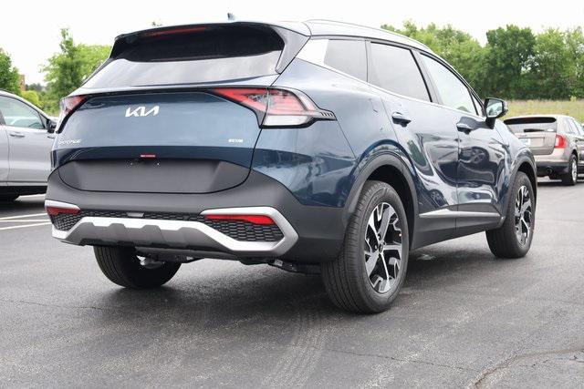 new 2025 Kia Sportage Hybrid car, priced at $32,153