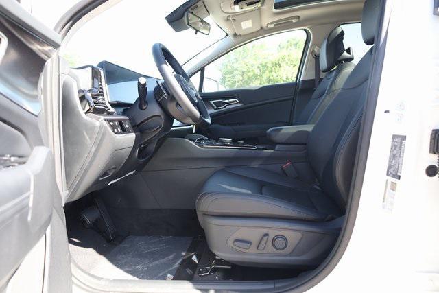 new 2025 Kia Sportage Hybrid car, priced at $32,096