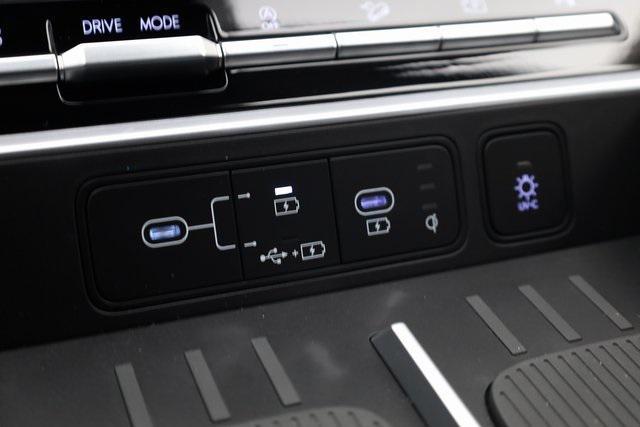 used 2024 Hyundai Santa Fe car, priced at $33,711