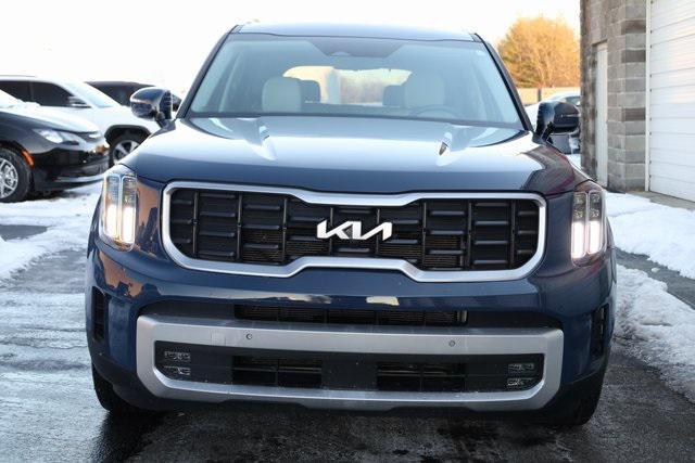 used 2023 Kia Telluride car, priced at $42,394