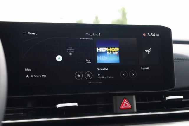 new 2025 Kia Carnival Hybrid car, priced at $51,507
