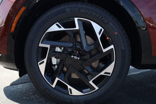 new 2025 Kia Sportage car, priced at $32,988