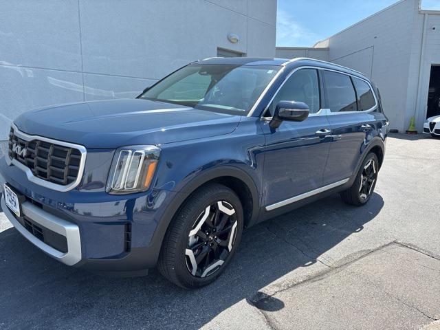 used 2024 Kia Telluride car, priced at $36,994